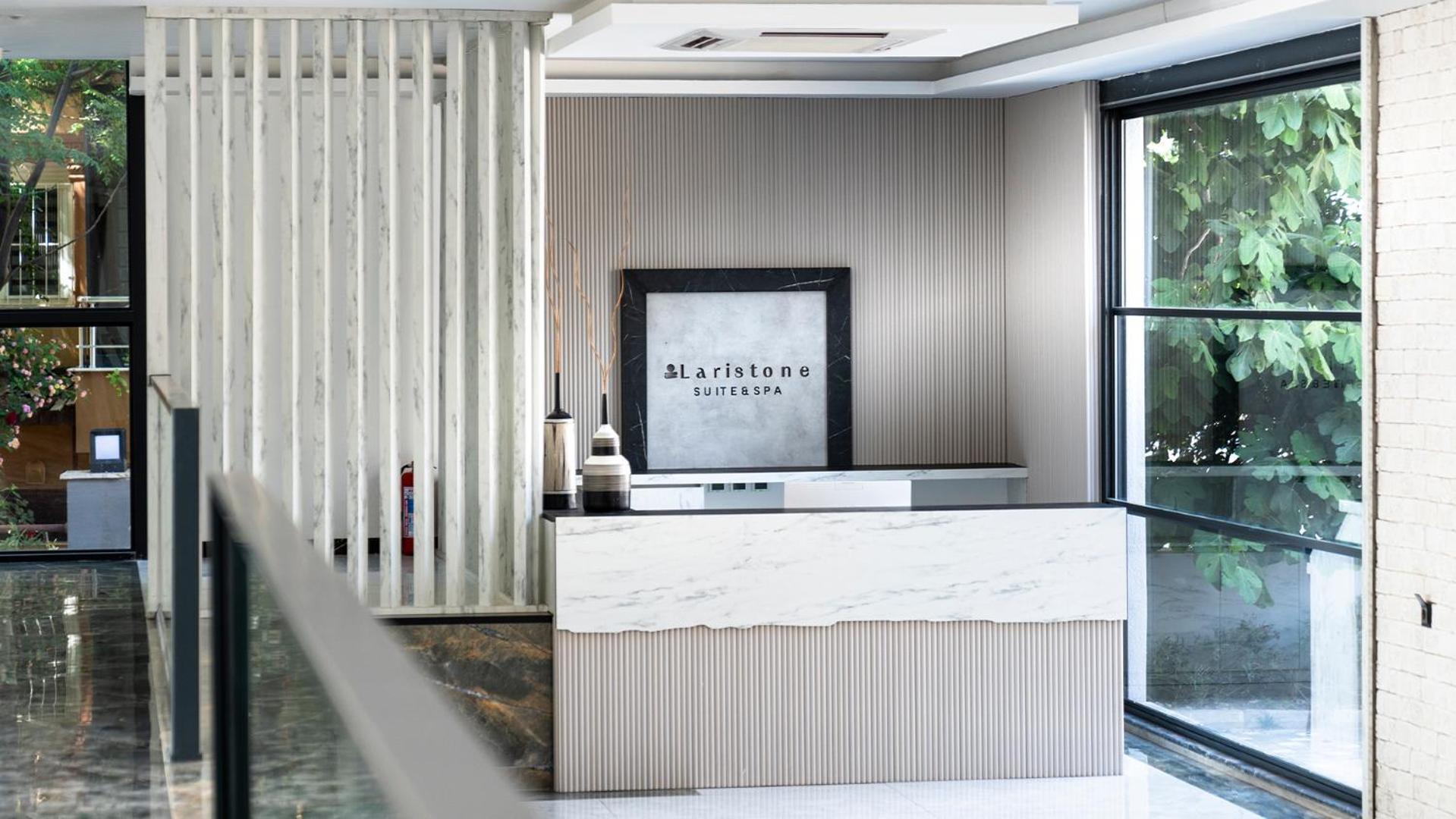 Laristone Suite Spa Hotel Aksu  Extérieur photo